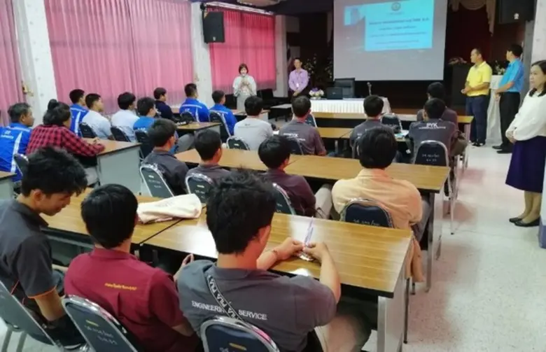 สำนักงานพัฒนาฝีมือแรงงานลำพูน เสริมแกร่ง SME ด้วยการเพิ่มผลิตภาพแรงงาน หวังส่งเสริมธุรกิจในพื้นที่ให้เข้มแข็ง และแรงงานมีรายได้สูงขึ้น