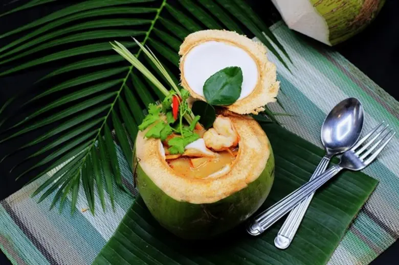 โรงแรมฮิลตัน ภูเก็ต อาเคเดีย รีสอร์ท แอนด์ สปา นำเสนอเมนูมะพร้าวตลอดเดือนสิงหาคมและกันยายนนี้