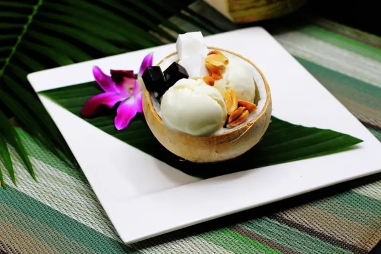 โรงแรมฮิลตัน ภูเก็ต อาเคเดีย รีสอร์ท แอนด์ สปา นำเสนอเมนูมะพร้าวตลอดเดือนสิงหาคมและกันยายนนี้