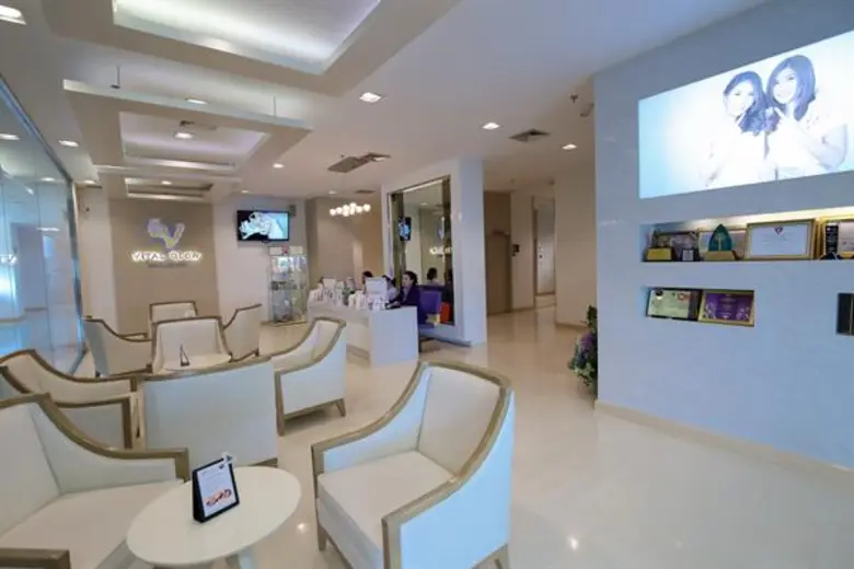 ดร.พิมพ์ขวัญ ผู้บริหารรุ่นที่ 2 ของโรงพยาบาลนวมินทร์ 9 ปั้นธุรกิจความงาม&สุขภาพครบวงจร ภายใต้ชื่อ Vital Glow Skin & Aesthetic ก้าวสู่ปีที่ 5 มั่นใจภาพรวมตลาดสุขภาพยังทะยานเติบโต รุกส่งเครื่อง HBO นวัตกรรมจากญี่ปุ่นบุกใจกลางเมืองปลายปี 62 มัดใจคนรักสุขภาพช