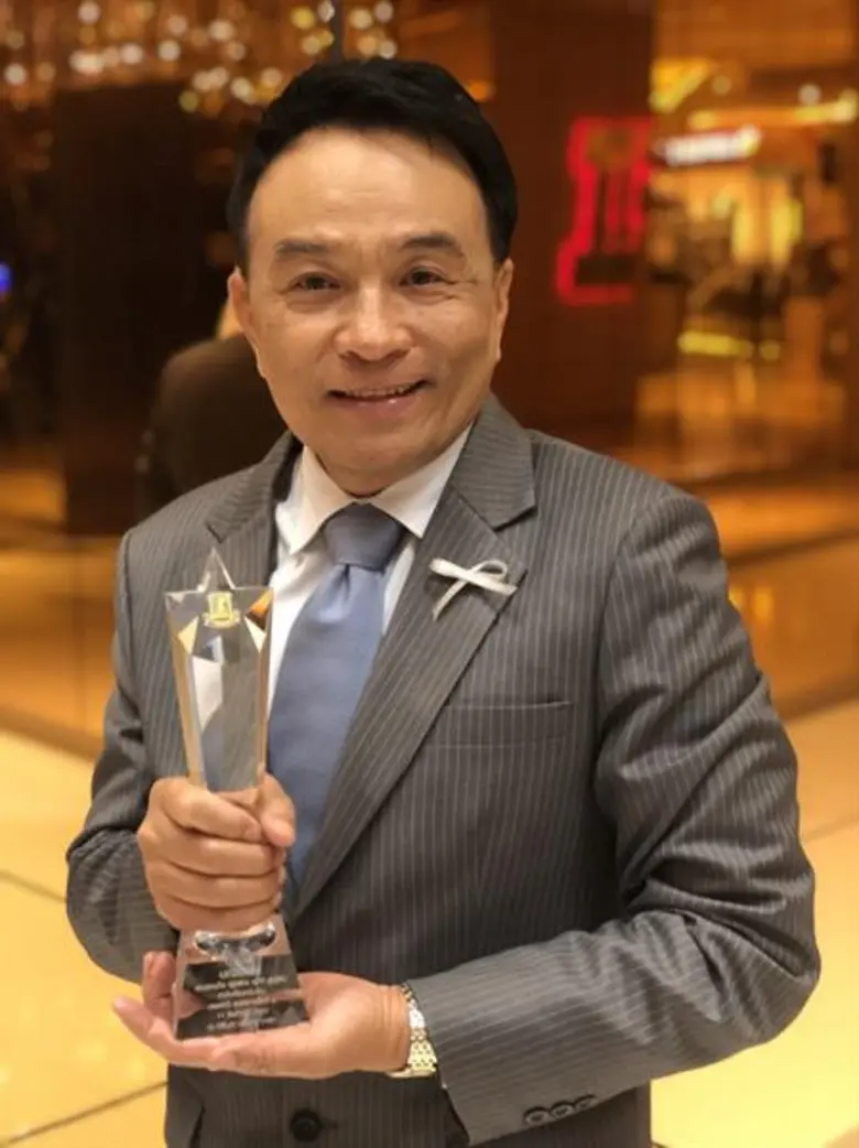 คุณสุวิช สุทธิประภา ผู้ดำเนินรายการคุยโขม...