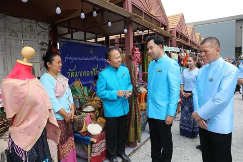 น้อมสำนึกในพระมหากรุณาธิคุณ-เผยแพร่พระราชกรณียกิจด้านศิลปวัฒนธรรม หนุนคนไทยอนุรักษ์โขน แต่งผ้าไทย-ใช้ผลิตภัณฑ์ไทย