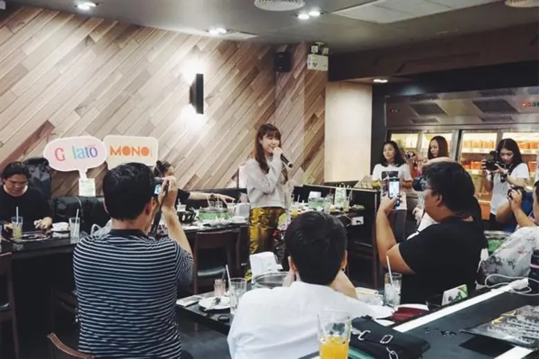 'แองจี้-มิลลี่’ สองสาวจากค่าย 'โมโน มิวสิค’ จัดมีทแอนด์กรี๊ด FC ทั้งอิ่มทั้งฟินถ้วนหน้า