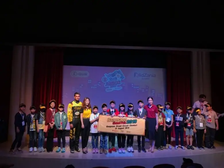 แซนดี้ร่วมเป็นกรรมการตัดสินกิจกรรม B-Quik Racing Junior 2019 คิดส์ซาเนีย กรุงเทพ