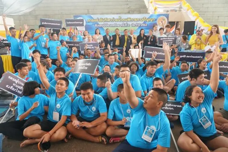 “ชาเม่” สนับสนุน- เป็นกำลังใจ นักกีฬาว่ายน้ำคนพิการทางปัญญา