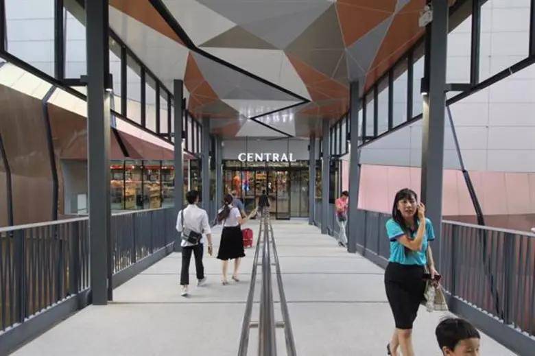'เซ็นทรัลพลาซา ลาดพร้าว’ อำนวยความสะดวกประชาชน เปิดให้บริการทางเชื่อมเข้าศูนย์ฯ กับรถไฟฟ้าสายสีเขียวสถานีห้าแยกลาดพร้าว