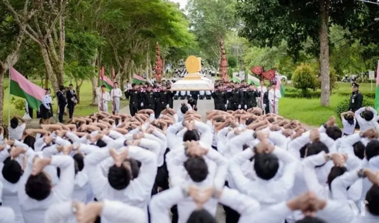 ผู้ช่วยศาสตราจารย์ ดร.นักรบ เถียรอ่ำ รองอ...