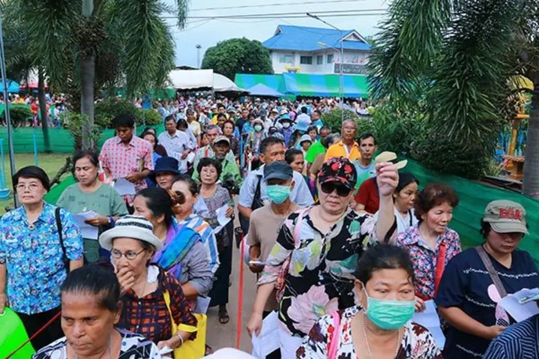 "หมอแสง" หรือนายแสงชัย แหเลิศตระกูล ผู้คิ...