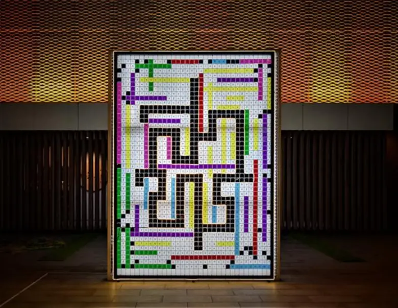 ต่อยอดความอาร์ตกับผลงานชิ้นที่สอง “ความเป็นย่านคือการใช้ชีวิต” ณ ภิรัชทาวเวอร์ แอท สาทร จุดเช็คอินสุดฮิป กับงานอาร์ตสุดเจ๋งที่กลางวันก็โดน กลางคืนก็ยิ่งสวย