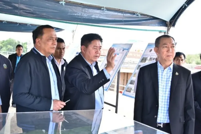 “รมว.เกษตรฯ” ขันน็อต กรมชลฯ เร่งสร้าง “คลองร.1” แก้ท่วมหาดใหญ่ หวั่นซ้ำรอยท่วมใหญ่ปี’53