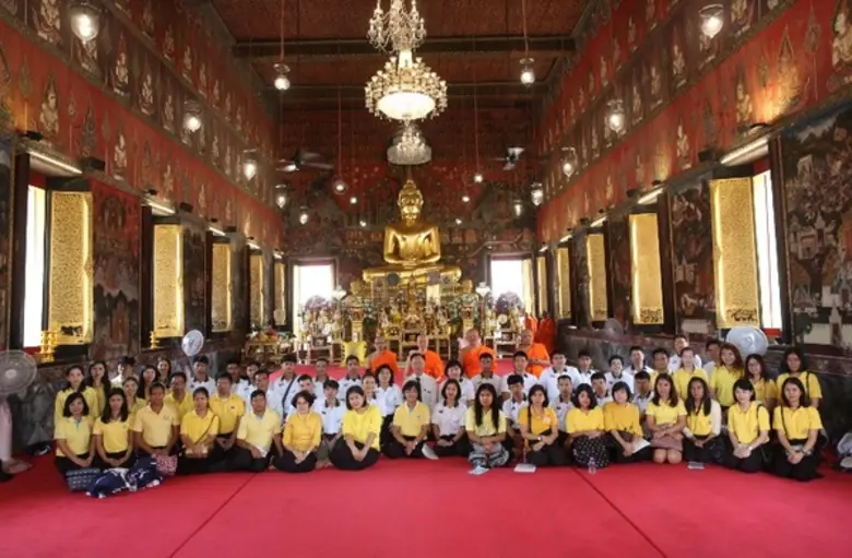 ก.แรงงาน นำตัวแทนเยาวชนทำบุญเสริมสิริมงคล...