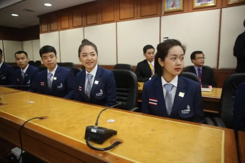 ก.แรงงาน นำทีมเยาวชนไทย รับฟังโอวาทจากรองนายกฯ