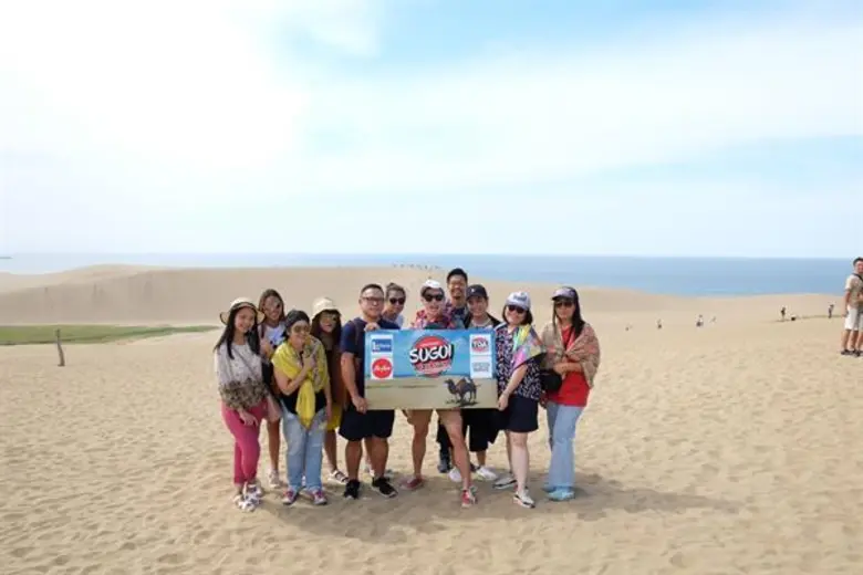 ฟินหนักมาก ดีเจเฟี้ยตสวมบทโคนันนักสืบจิ๋วในดวงใจ แฮปปี้ได้ตะลุยขี่อูฐลุยทะเลทรายทตโตริ