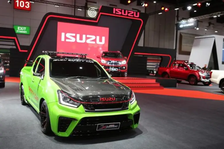 อีซูซุรวมทัพยนตรกรรมโชว์นวัตกรรม “บลูเพาเวอร์” สุดล้ำ ในงาน Big Motor Sale 2019
