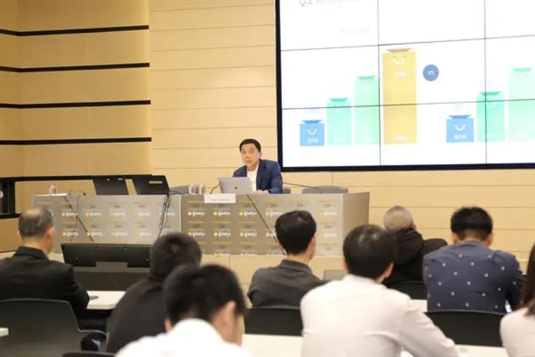 นายสุระ คณิตทวีกุล ประธานเจ้าหน้าที่บริหา...