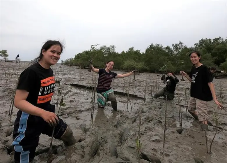 มูลนิธิ EDF จับมือมูลนิธิผู้มีเมตตามอบทุน 1,320,000 บาท ให้นิสิตนักศึกษาเรียนดีแต่ยากจน