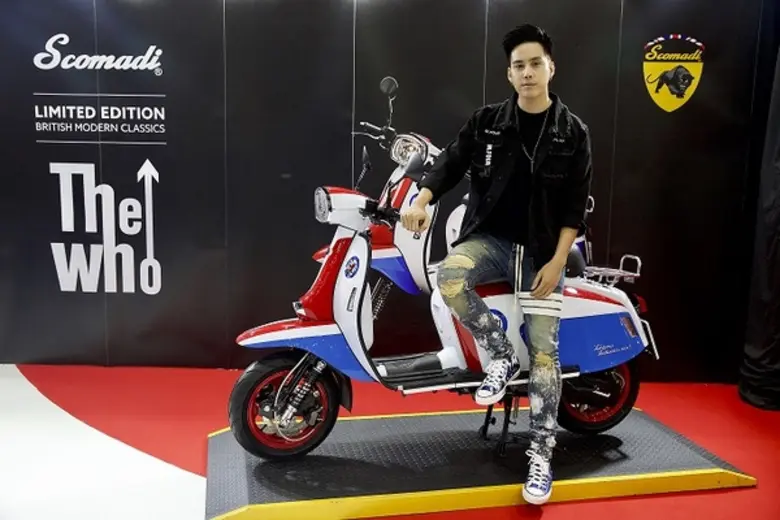 เจมส์ ริชาร์ด อมตวิวัฒน์ ประธานเจ้าหน้าที...