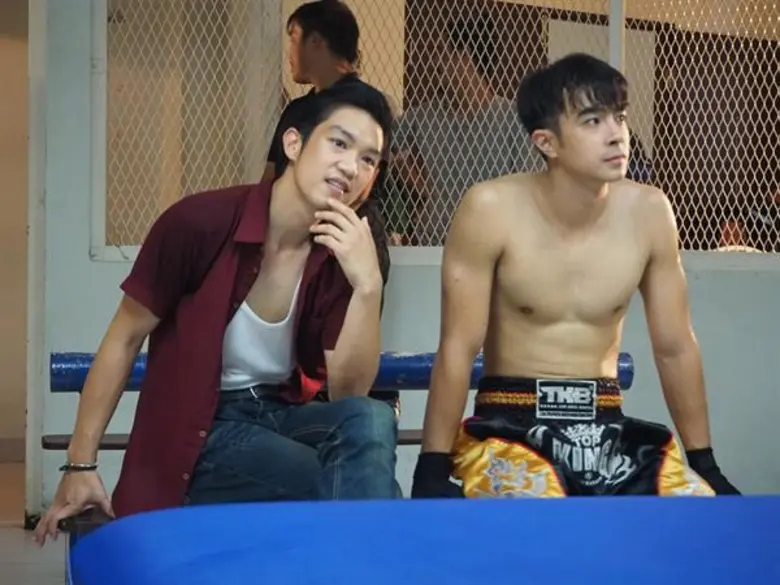 ท่าสวย บู๊สนุก “ท็อป ณฐกร” สวมบท “แดงไบ” จิ๊กโก๋มวยพระกาฬ ใน “สายบู๊ ฟัด จัด หนัก”