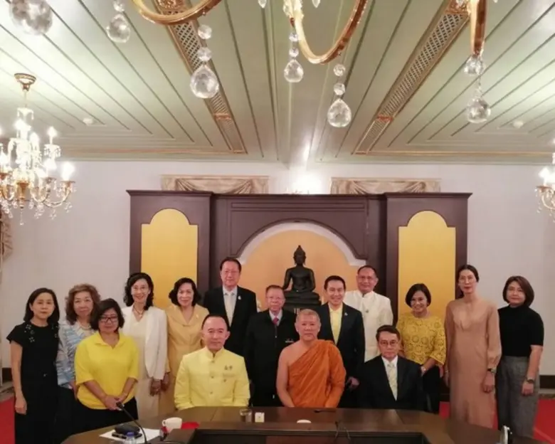 หม่อมหลวงปนัดดา ดิศกุล ประธานฝ่ายคฤหัสถ์ ...