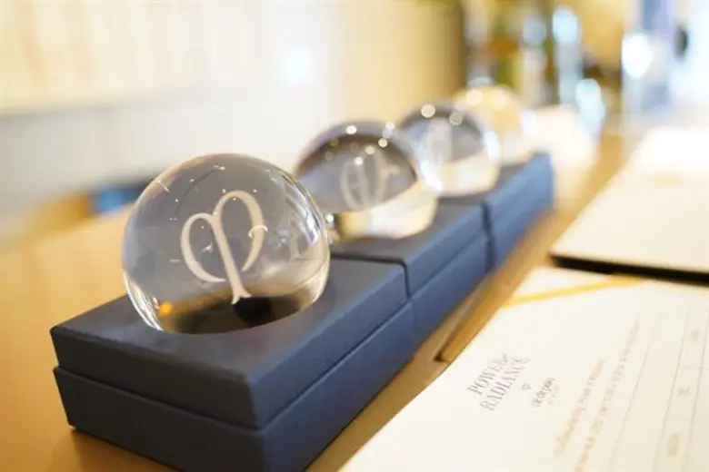 Cle de Peau Beaute (เคลย์ เดอ โป โบเต้) แ...