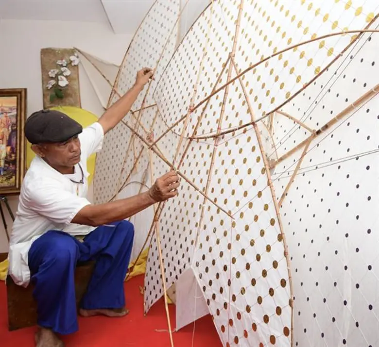 อาชีวะฟื้นทำว่าวไทยโดย “ซุปเปอร์เป็ด” ผู้สืบสานตำนานว่าวไทย