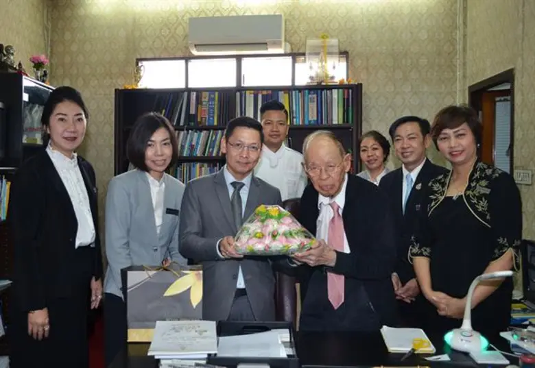 นายดิเรก อัคนิโรจน์ ผู้จัดการทั่วไป โรงแร...