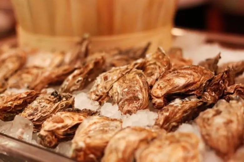 บุฟเฟ่ต์อาหารนานาชาติหลากเมนู ที่ฟาโวล่าบรันช์ โรงแรมเลอ เมอริเดียน เชียงใหม่