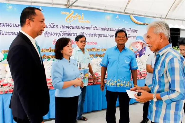ม.ศรีปทุม ชลบุรี ร่วมงาน “รวมใจ กองทุนแม่ของแผ่นดิน” พร้อมร่วมบริจาคเงินทำบุญสมทบเข้าสู่กองทุนแผ่นดิน”