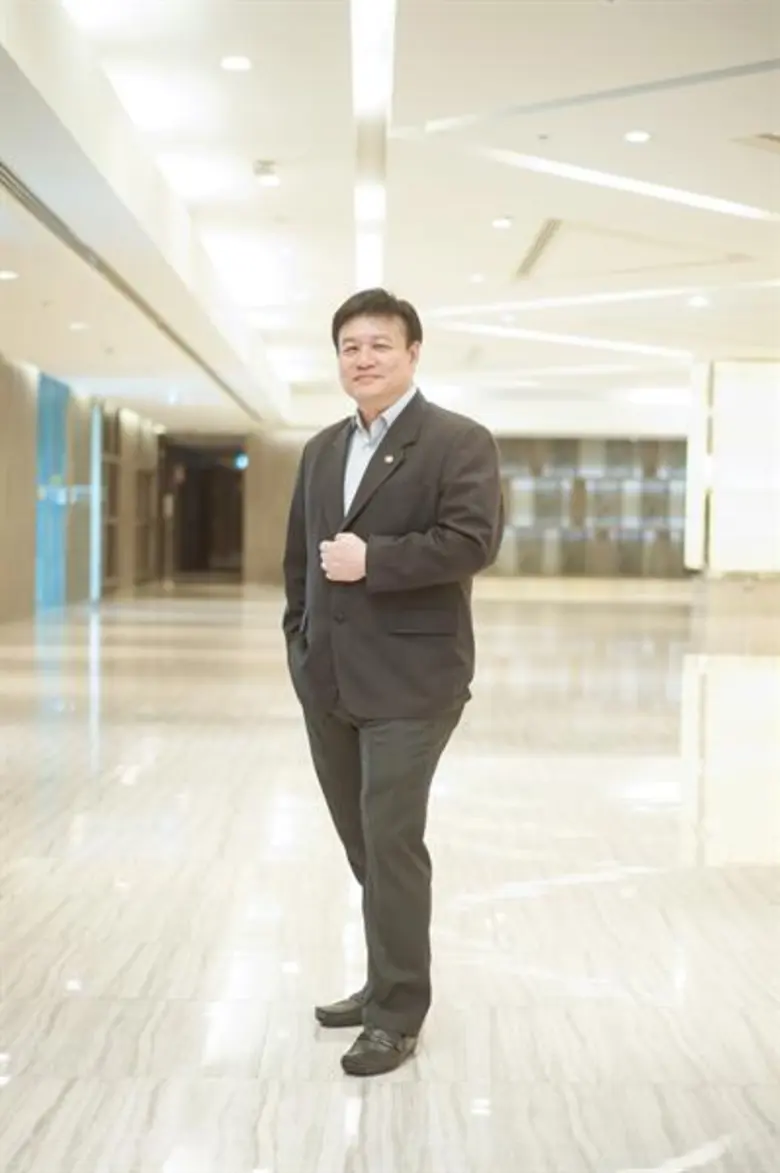 โค้งสุดท้ายก่อนปลายปี ต้องมาลุ้นกันว่างบ ...