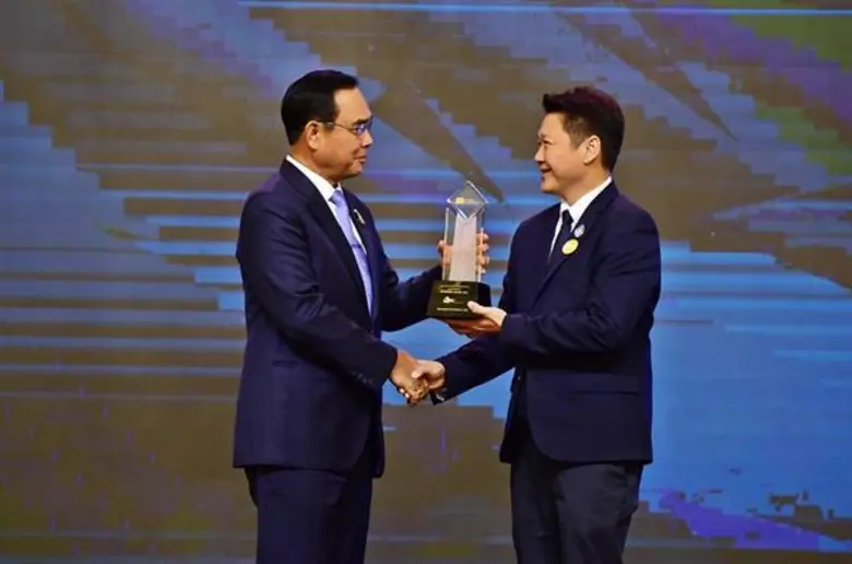 นายกิติศักดิ์ ลิ้มอำไพ รองกรรมการผู้จัดกา...