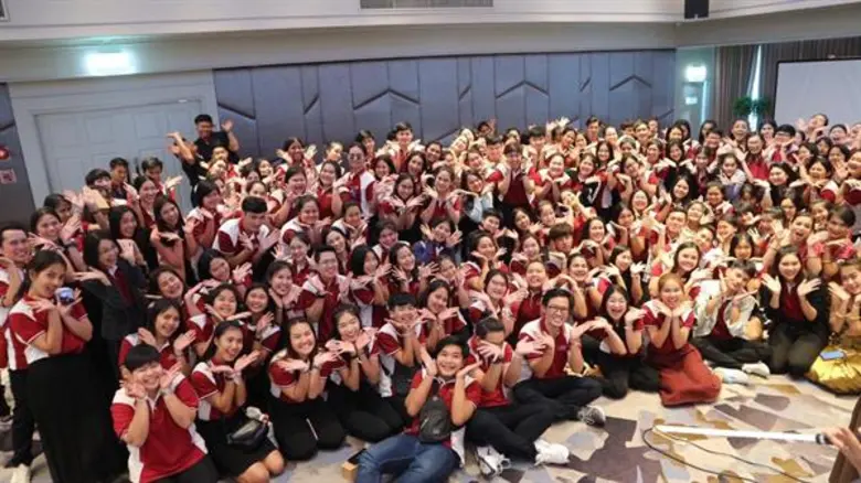 - โดยข้อตกลงทางธุรกิจนี้ ผู้ก่อตั้ง MOS D...