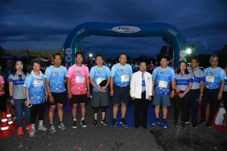 TOT RUN for Life @ Phatthalung นักวิ่งทั่วประเทศกว่า 3 พันชีวิต ร่วมระดมทุน 1 ล้านบ. ซื้อเครื่องมือแพทย์มอบ รพ.พัทลุง พร้อมมอบทุนการศึกษา1.5 แสนบ. ให้เยาวชน TOT Young Club