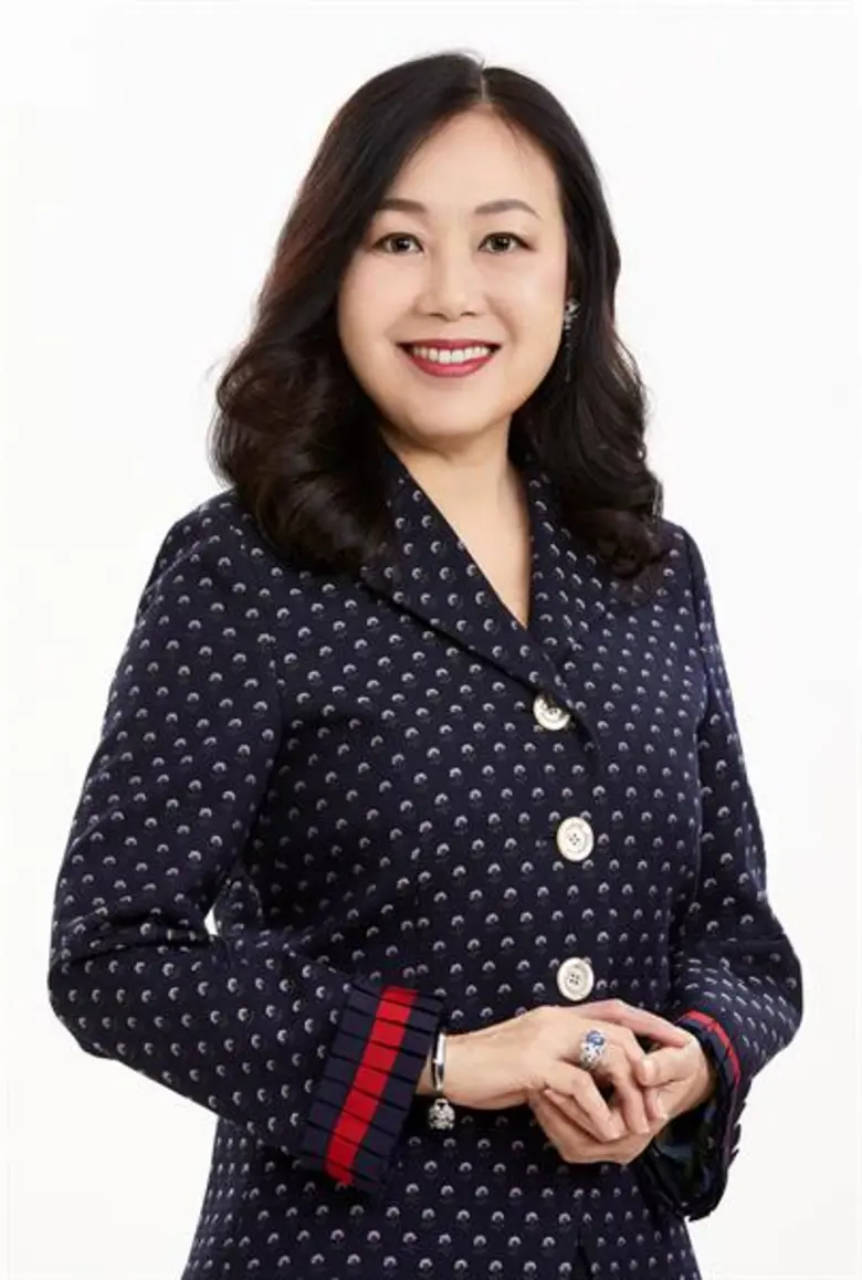 เหล่านักช้อปเตรียมเช็คอิน!! วัลยา จิราธิว...