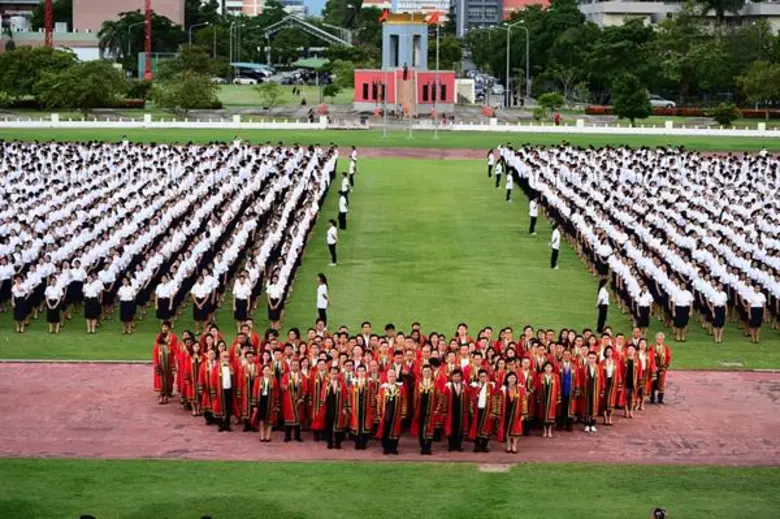 - เปิดบทสัมภาษณ์ "ผู้อัญเชิญพระมหามงกุฎ" ...