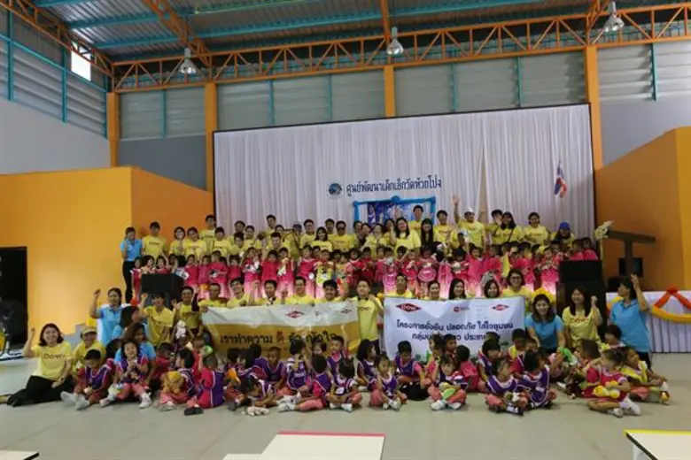 นางวิไลลักษณ์ ลาภวิสุทธิสาโรจน์ พร้อมด้วย...