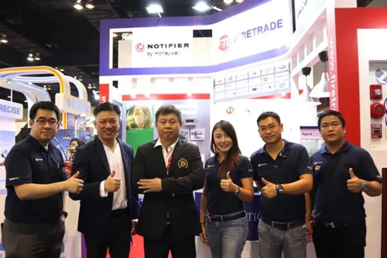 นายทักษิณ ตันติไพจิตร กรรมการผู้จัดการ (ท...