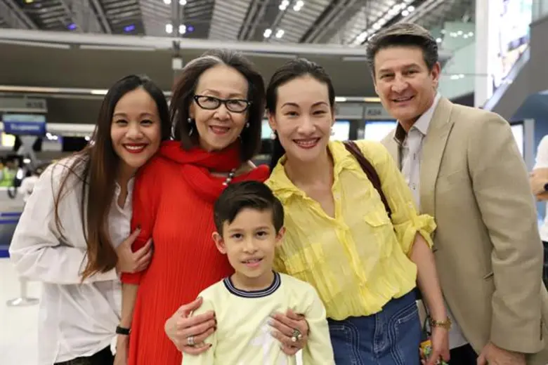 มี้ตู่-ชาย-ตั้ม นำทีม “บัลลังก์เมฆ” วางแผนทำเซอร์ไพรส์!! ส่ง “ปานรุ้ง” แพท-สุธาสินี กลับอเมริกา