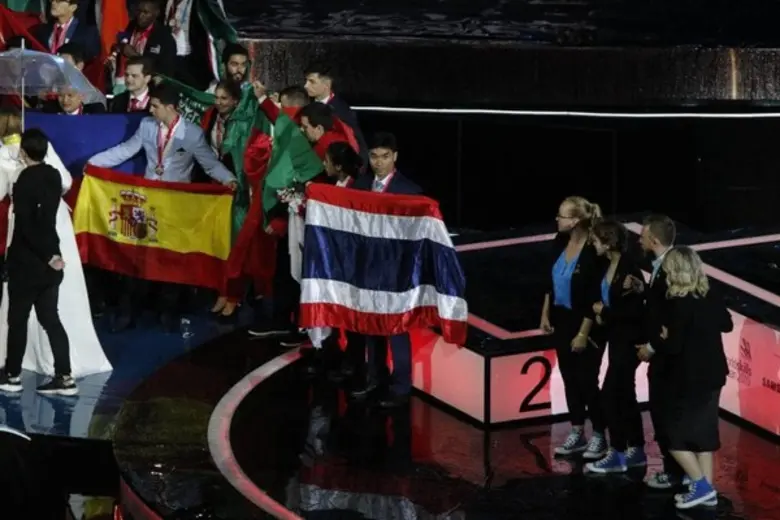 ก.แรงงาน ปลื้ม! เยาวชนคว้า 2 เหรียญทองแดง 12 เหรียญฝีมือยอดเยี่ยม จาก WorldSkills Kazan 2019 ดันไทยสู่อันดับ 19 จาก 63 ประเทศที่เข้าร่วมแข่งขัน