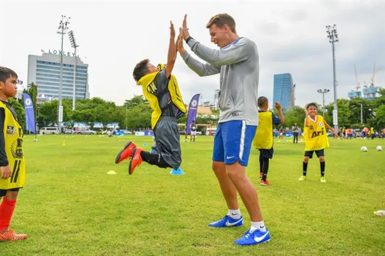 สานต่อความมัน...ทีมสิงห์ออลสตาร์ท้าหมอเตะ รอบที่ 2