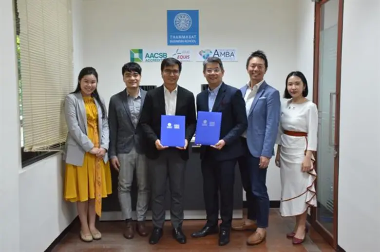 คณะพาณิชย์ฯ มธ. จับมือกับบริษัท เดนท์สุ (...