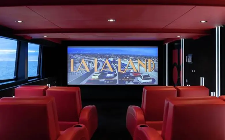 โบ๊ทลากูนยอช์ตติ้ง จับมือ เบอร์เจส รุกตลาดซูเปอร์ยอช์ตของไทย ตอกย้ำความเป็นผู้นำตลาดเรือยอช์ตอย่างแท้จริง