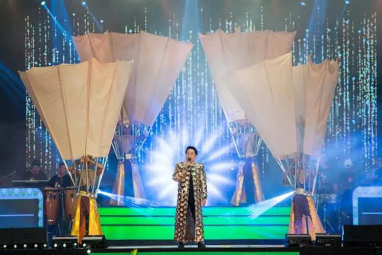 หรอยแรง!! เอไอเอส เอาใจพี่น้องปักษ์ใต้บ้า...