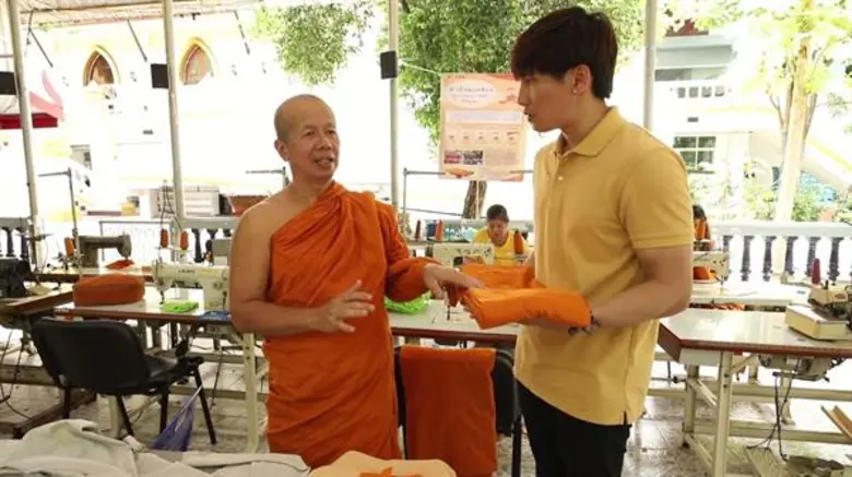 “กาย” พาทึ่ง “จีวร พลาสติกรีไซเคิล” จ.สมุทรปราการ