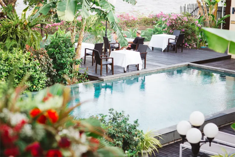 อร่อยมื้อกลางวันกับเมนูอาหารไทยโบราณในบรรยากาศริมน้ำเจ้าพระยา พร้อมชมความงดงามพิธีซ้อมขบวนเรือพระราชพิธี ณ โรงแรมพระยา พาลาซโซ