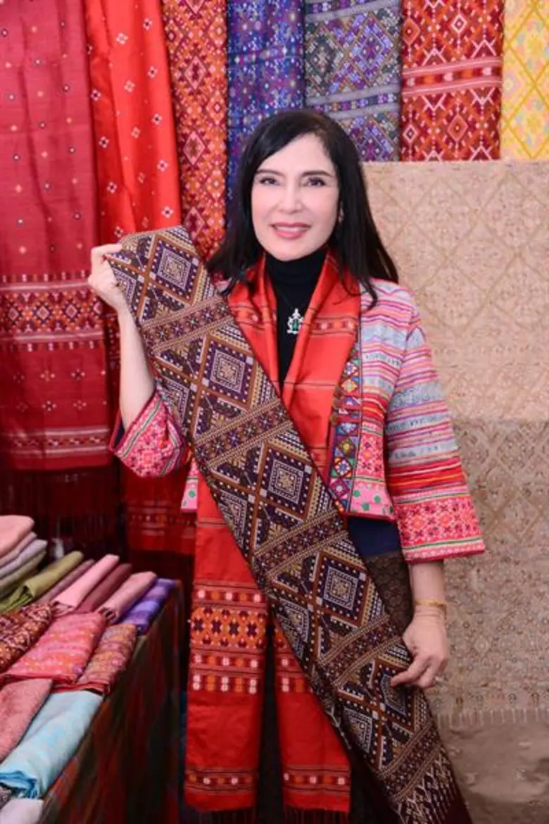 “รมช.มนัญญา” คิกออฟ มหกรรมสินค้าสหกรณ์จังหวัดกาฬสินธุ์ ปี 2562 หนุนเพิ่มช่องทางการตลาดให้สหกรณ์ และกลุ่มเกษตรกร ชูอัตลักษณ์สินค้าโดดเด่นของท้องถิ่นกระจายรายได้สู่ชุมชน