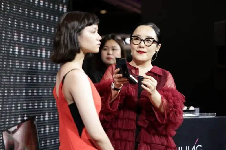 “JUNG SAEM MOOL” เมคอัพสุดฮอตจากแดนกิมจิเปิดตัวครั้งแรกในไทย!! นำเทรนด์ความงามแบบ “ Glass Skin” เผยผิวฉ่ำวาวชุ่มชื่นกระจ่างใส สาวกบิวตี้ห้ามพลาด ณ ชั้น G สยามเซ็นเตอร์