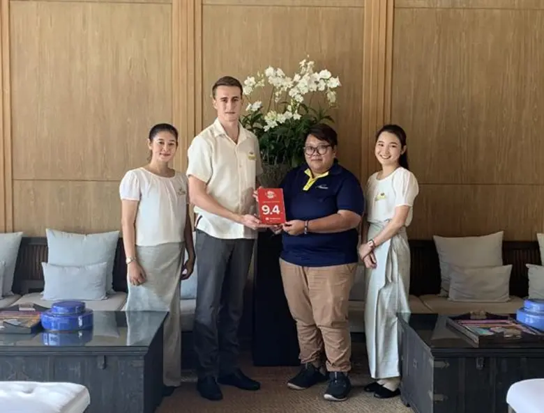 โรงแรมเคป นิทรา หัวหิน นำโดย มร.ญาน โฮติเ...