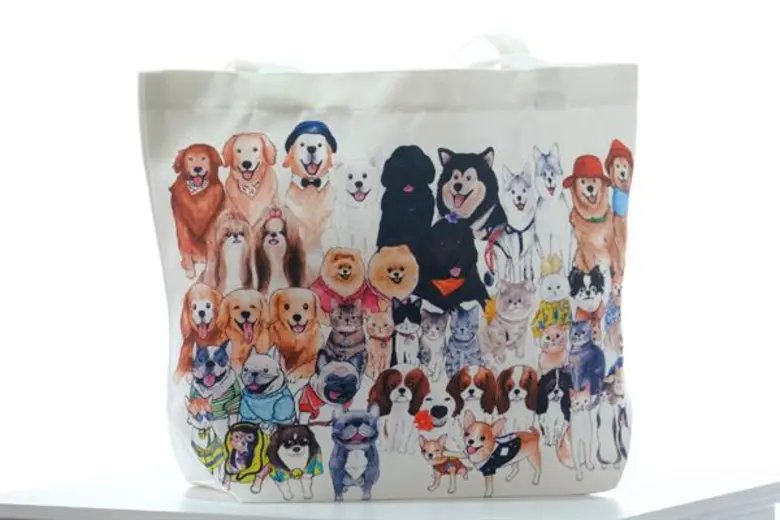 รพส.ทองหล่อ ฉลองครบรอบ 25 ปี จับมือ 25 เพจน้องหมาน้องแมว เปิดประมูลกระเป๋าผ้าสุดน่ารัก รายได้ช่วยสุนัขจรจัดกว่า 1,000 ตัว