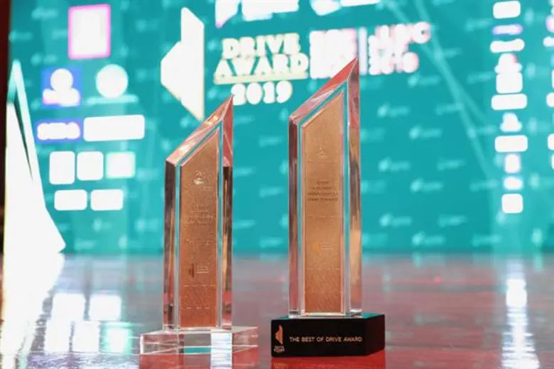 เอไอเอส คว้า 2 รางวัลใหญ่ “The best of DRIVE AWARD 2019” อันดับ 1  และ “DRIVE AWARD 2019 Excellence Technology” จากเวที “DRIVE AWARD 2019” ต่อเนื่องเป็นปีที่ 3