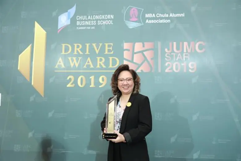 เอไอเอส คว้า 2 รางวัลใหญ่ “The best of DRIVE AWARD 2019” อันดับ 1  และ “DRIVE AWARD 2019 Excellence Technology” จากเวที “DRIVE AWARD 2019” ต่อเนื่องเป็นปีที่ 3